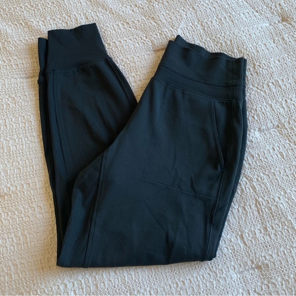 Athleta High Rise Venice Jogger Black Pants Small Athleisure Casual Office Slim - Picture 13 of 14